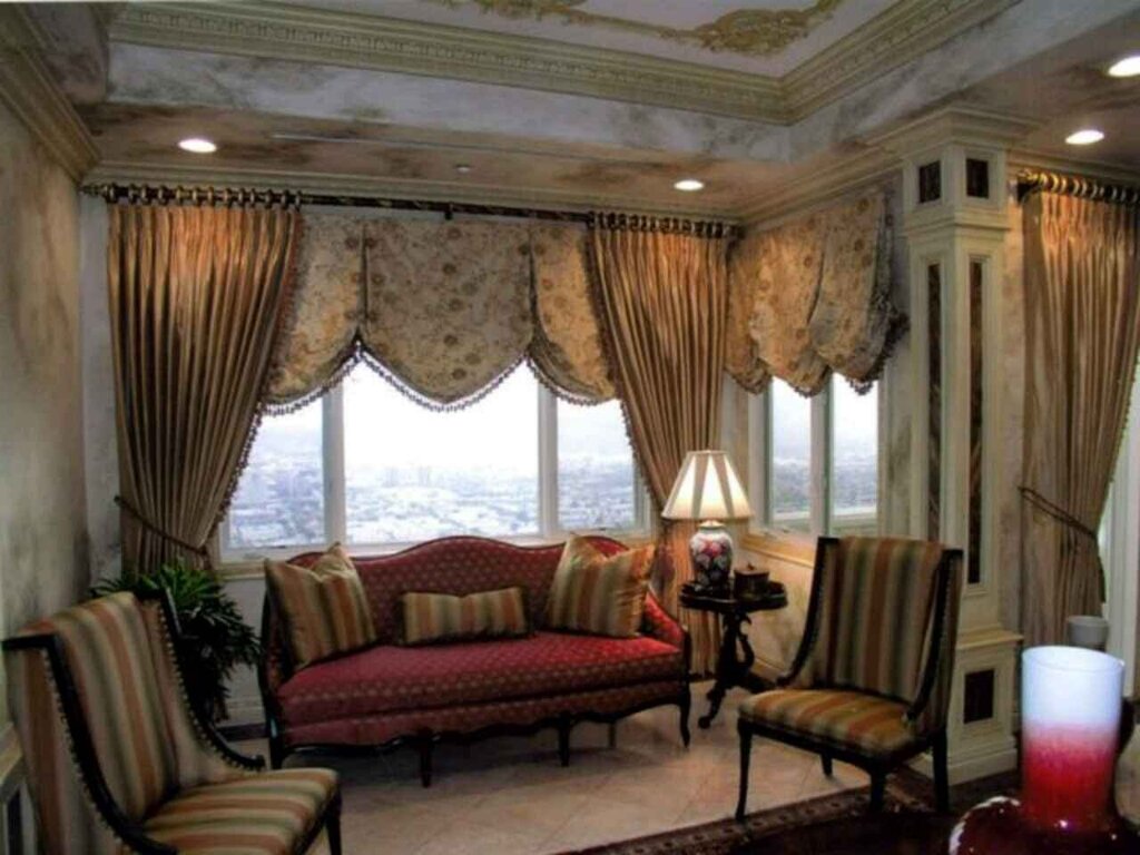 English curtains in the interior