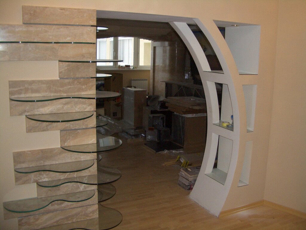 Drywall arch with shelves