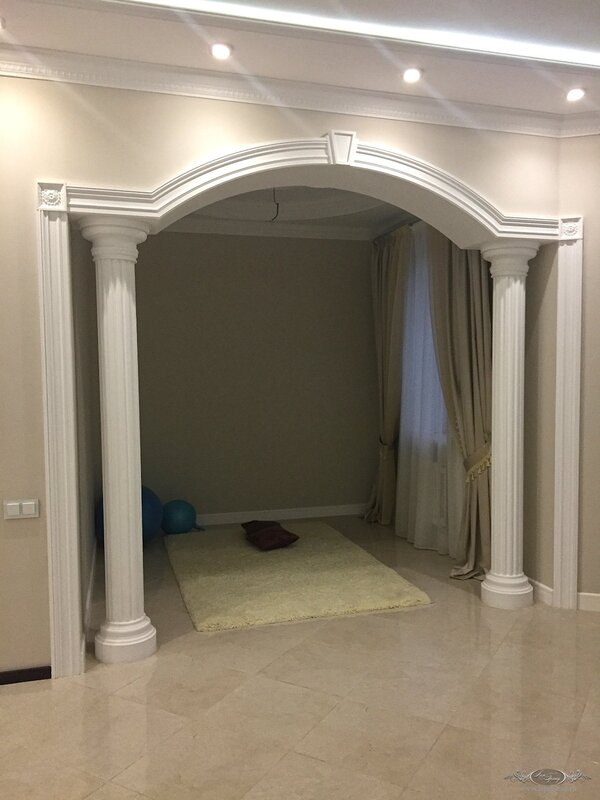 Gypsum interior arches