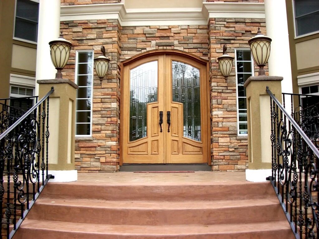 Arched entrance doors