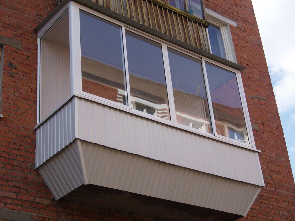 Balcony with an extension