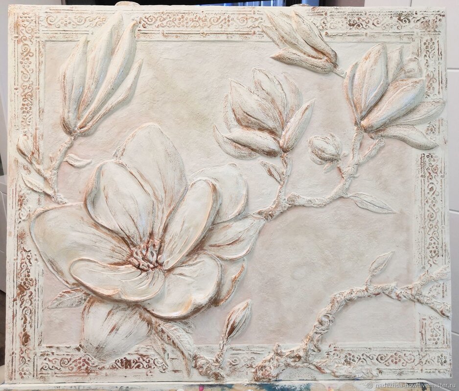 Bas-relief Magnolia