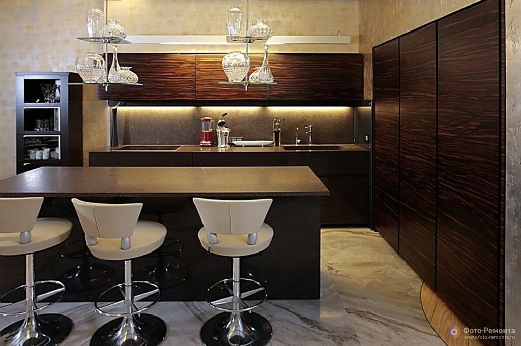 Bar counter for the kitchen in a studio apartment