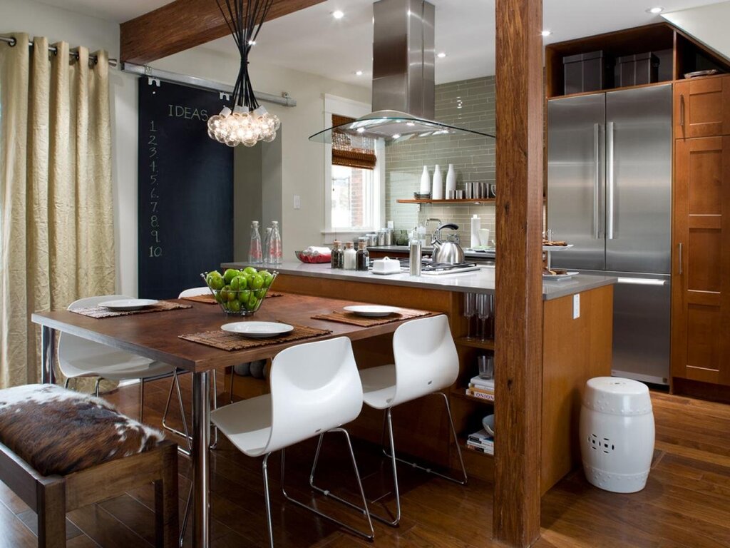 A bar counter combined with a dining table