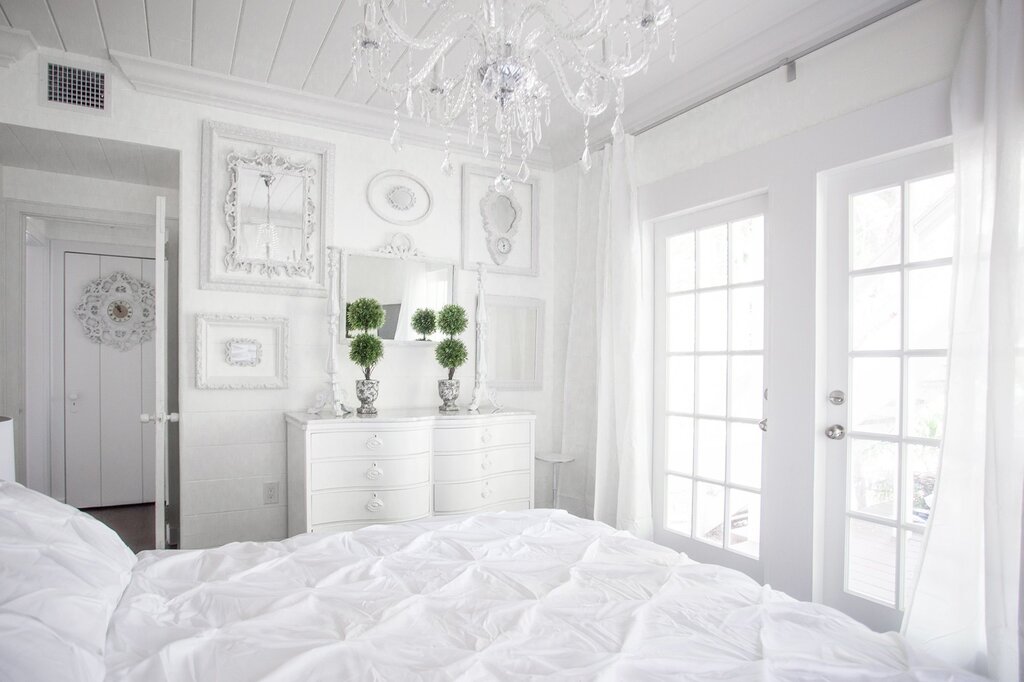 White aesthetic room