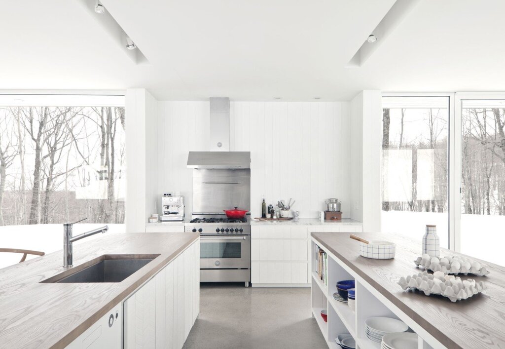 A white kitchen in the house