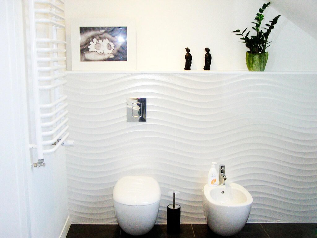 White embossed bathroom tile