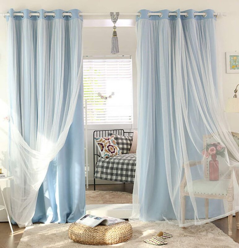 White curtains for the children's room