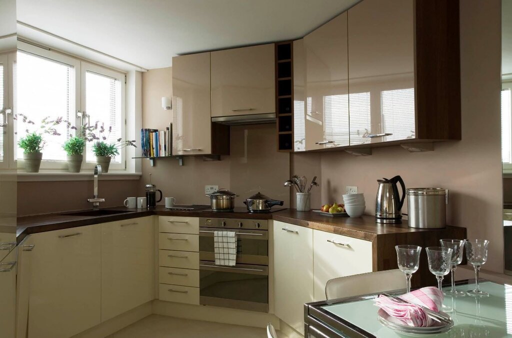 Beige kitchen set