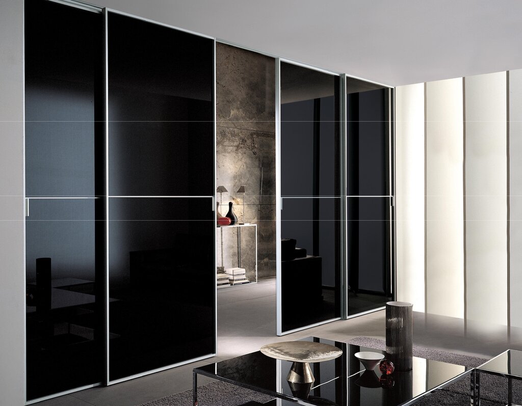 Black glass partition