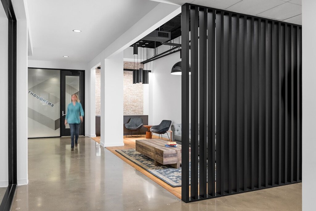 Black slats in the interior