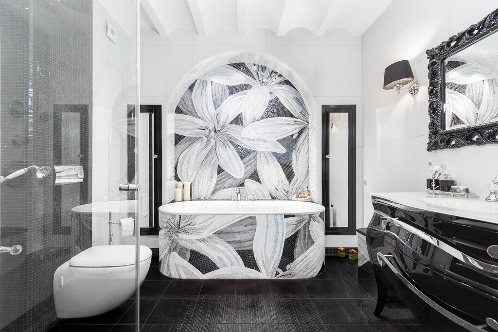 Black and white marble bathroom