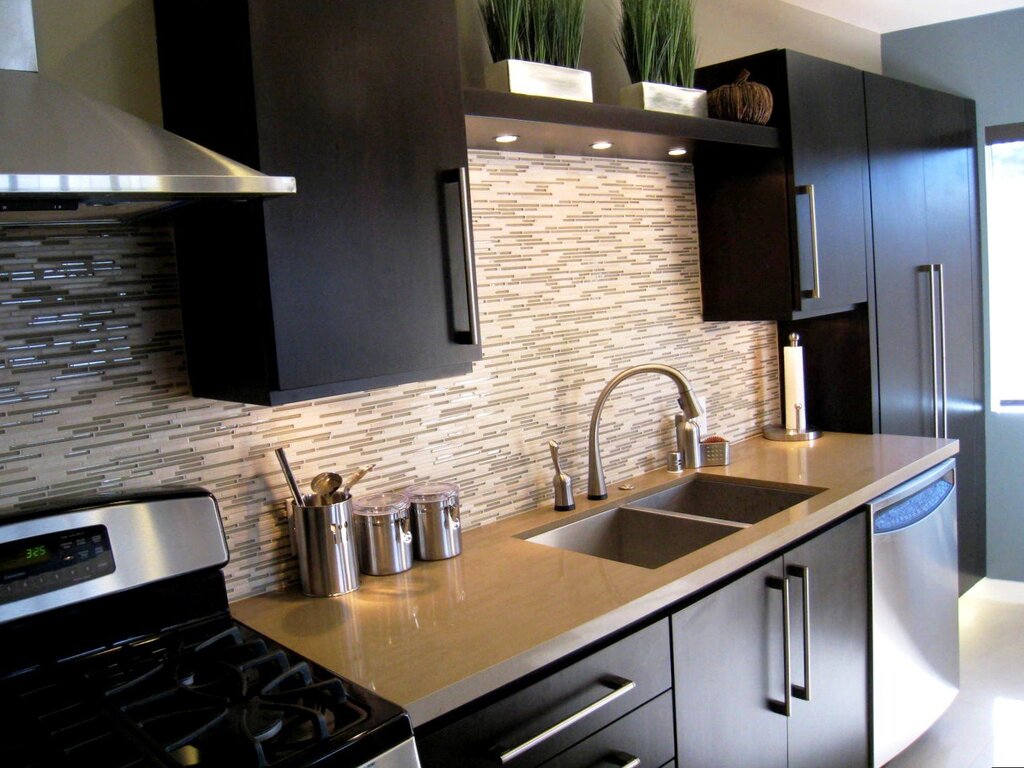 Black and beige kitchen