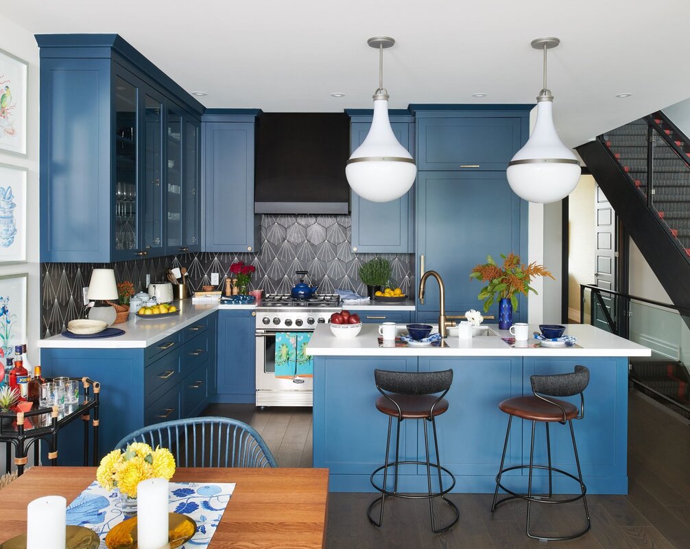 Black and blue kitchen