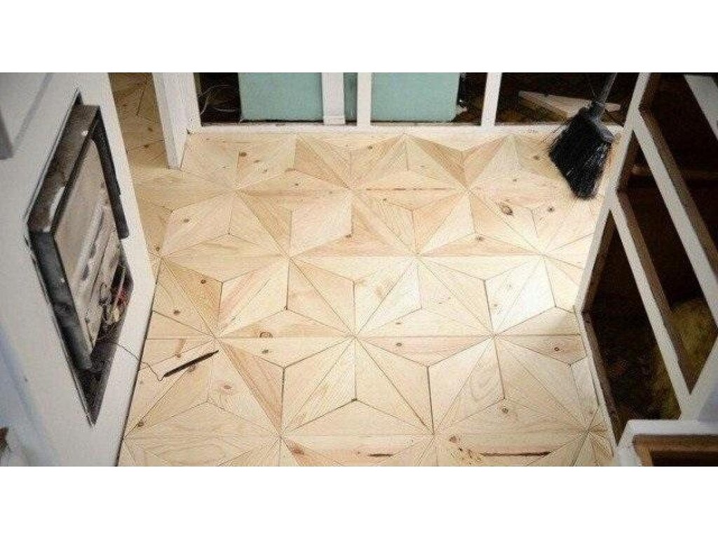 Decorative plywood for flooring