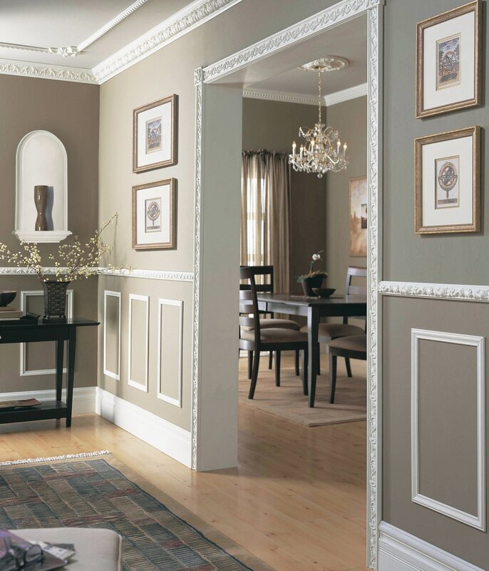 Decorative polyurethane molding for walls