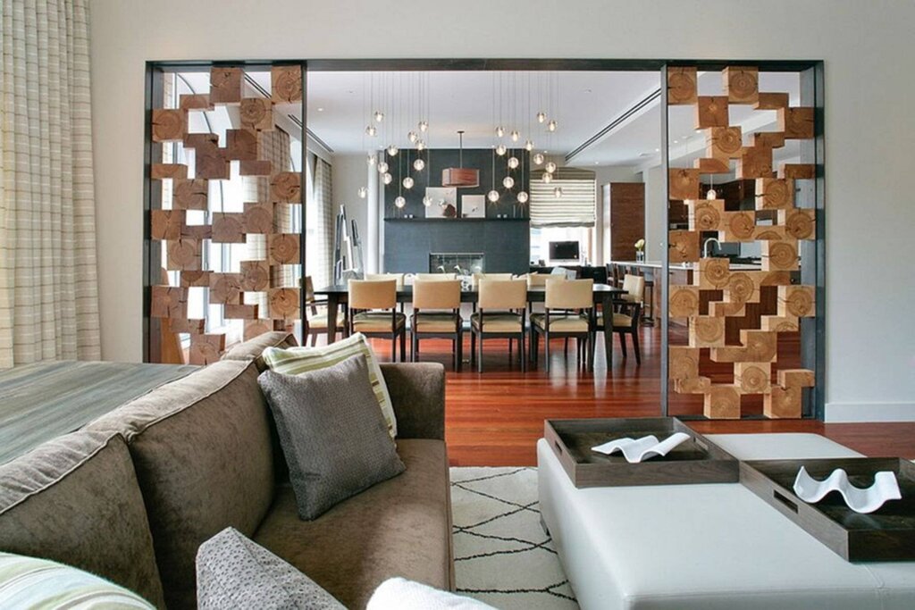 Decorative partition in the living room