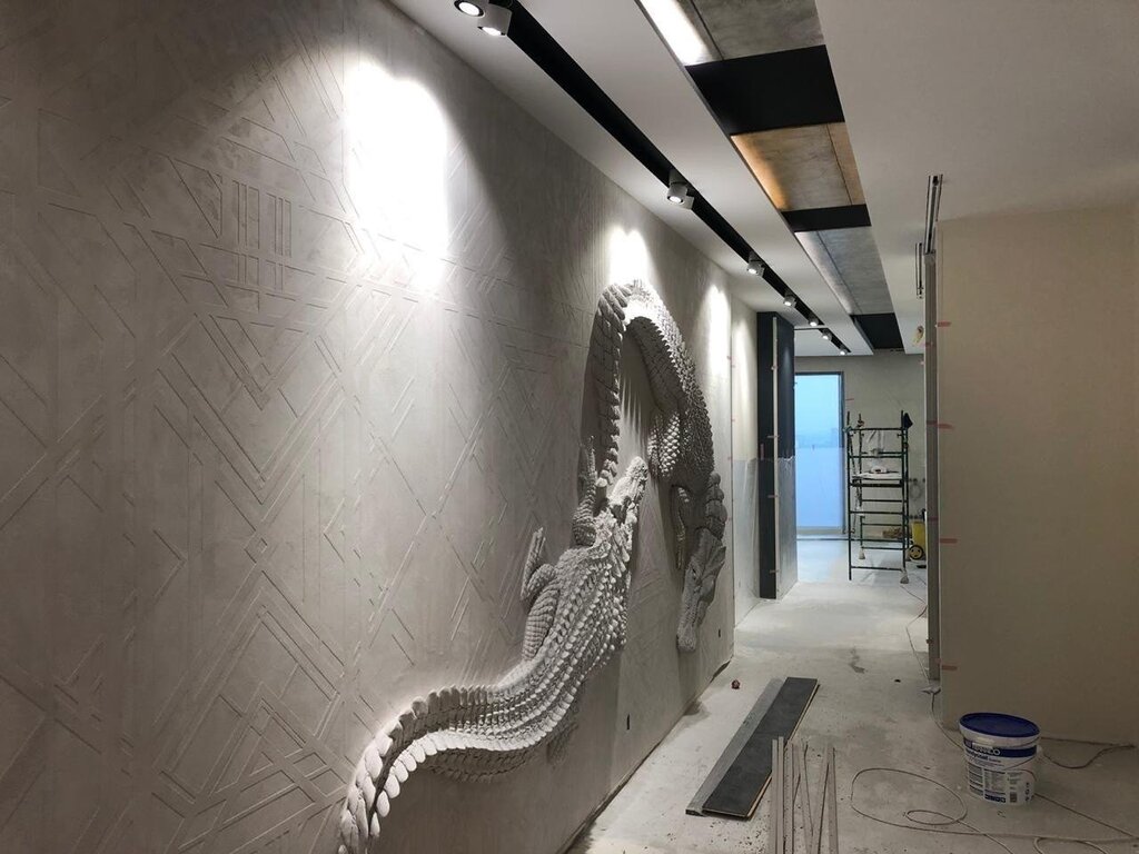 Decorative plaster imitating leather