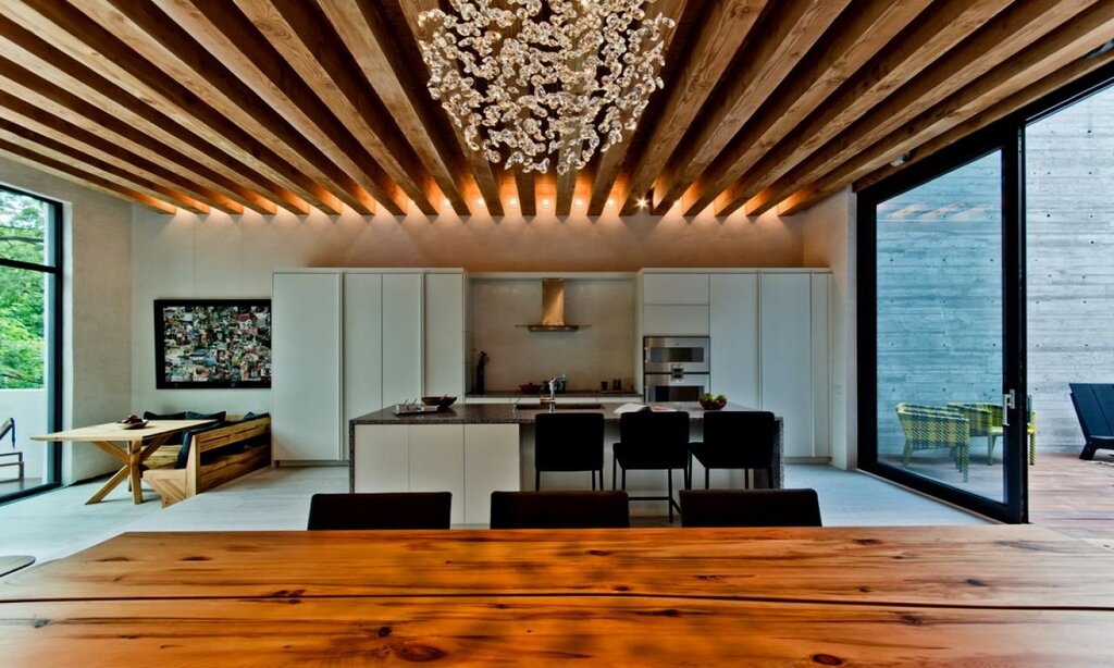 Decorative beam for the ceiling