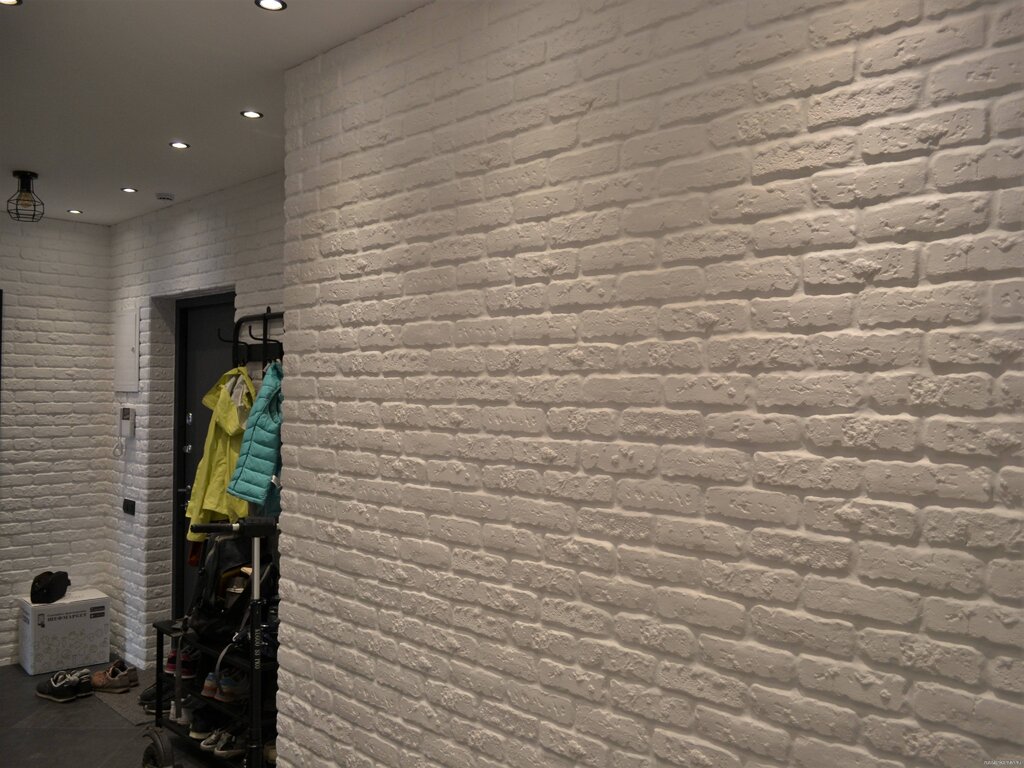 Decorative gypsum brick