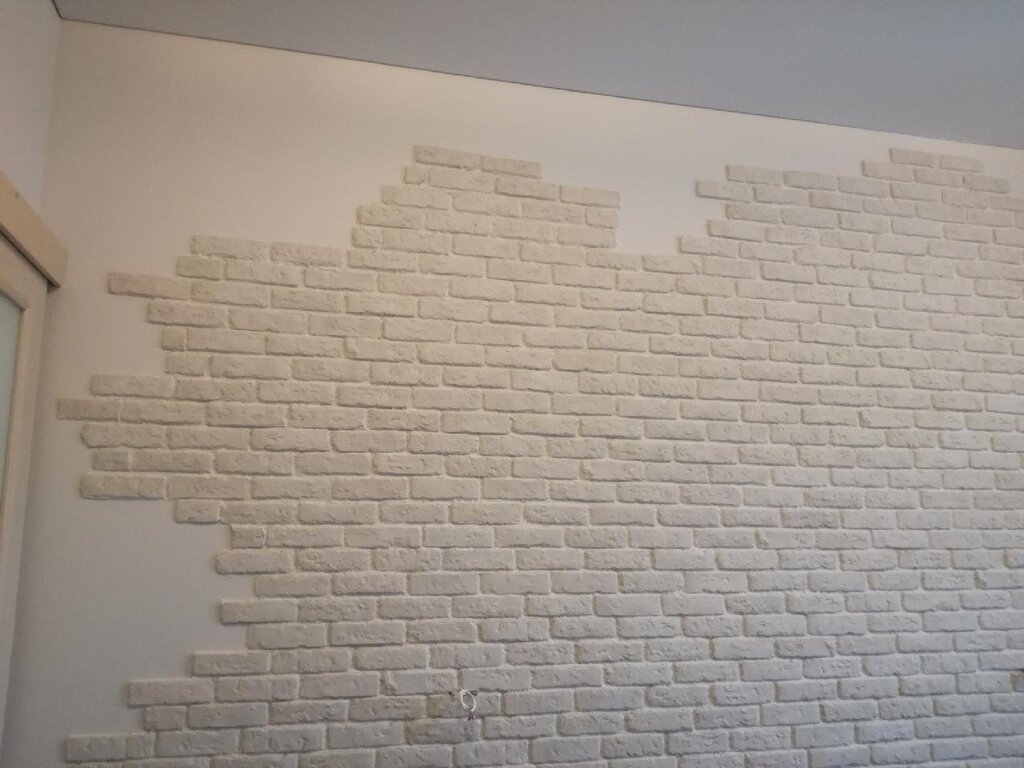 Decorative gypsum brick