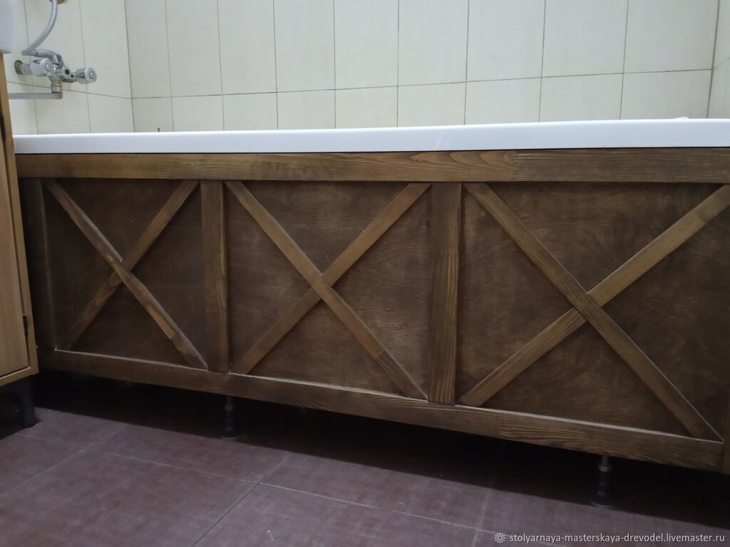 Wooden bath panel