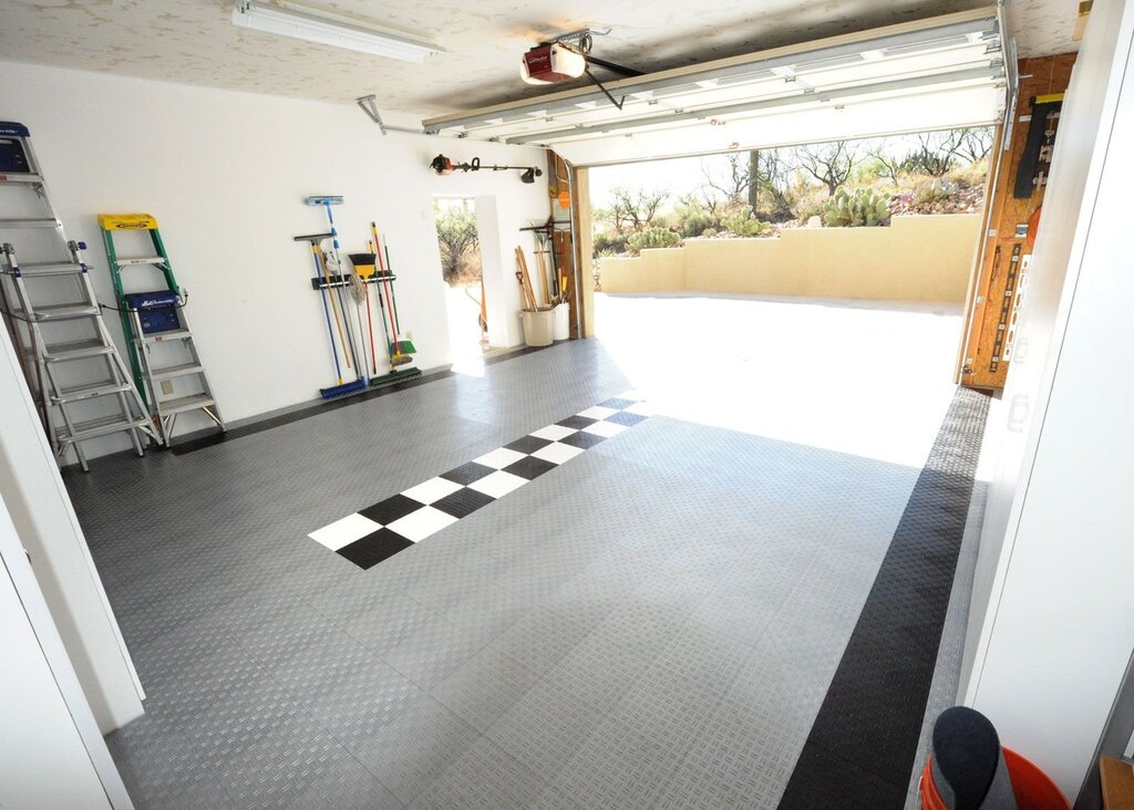 Wooden floor in the garage