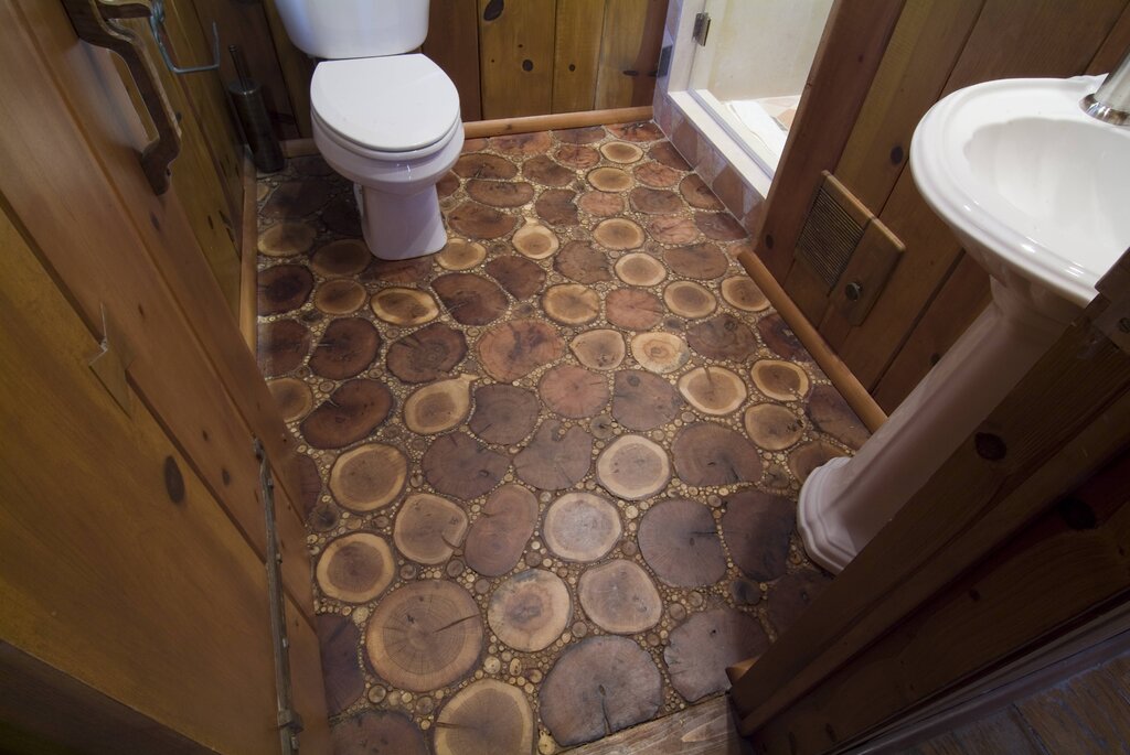 Wooden floor in the apartment with your own hands