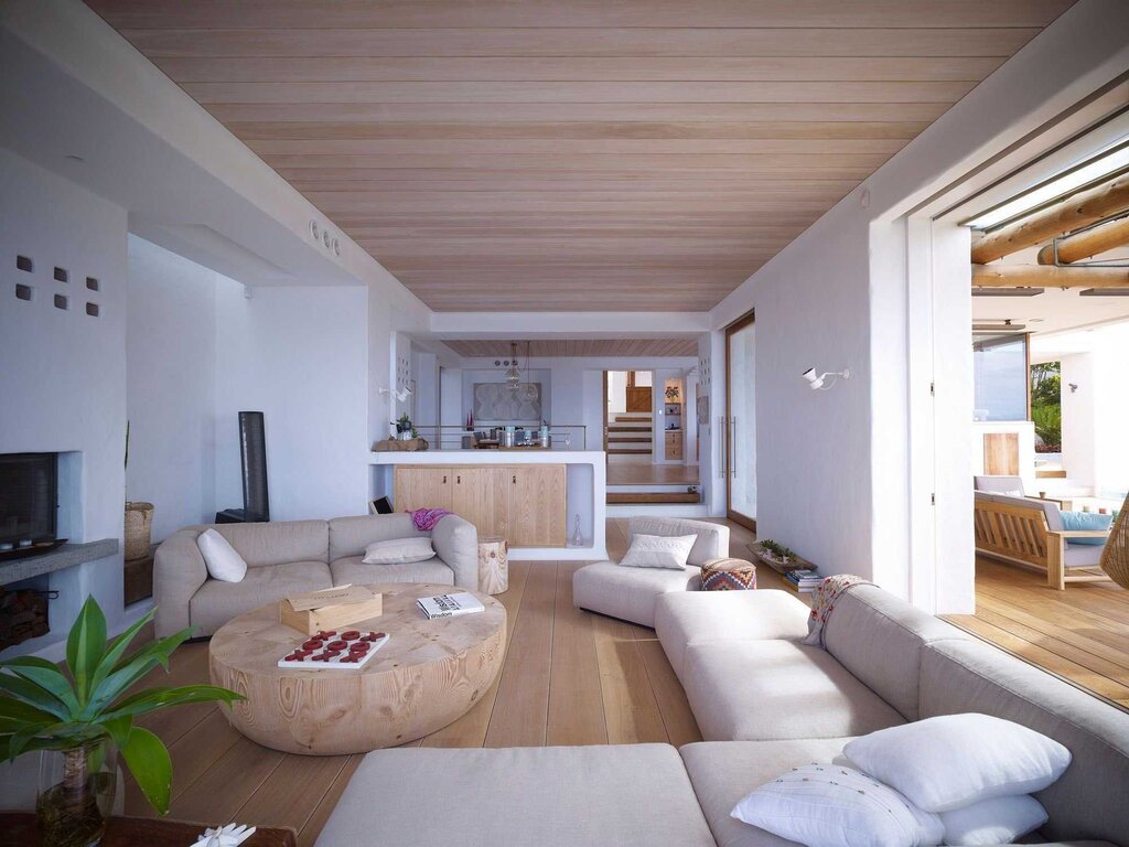 Wooden ceiling in the apartment