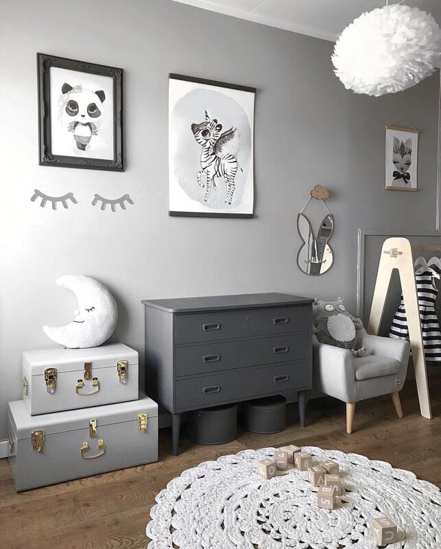 Children's room with gray walls