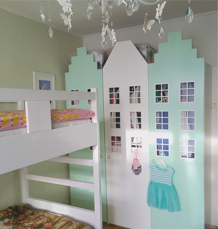 Children's wardrobe house