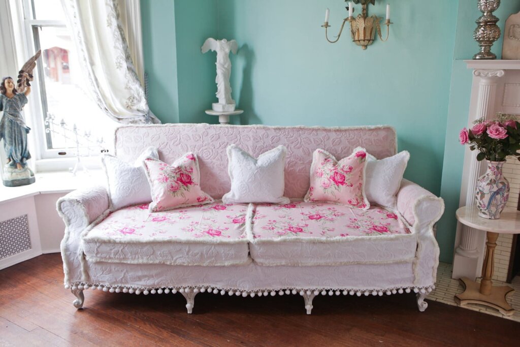 Shabby chic sofa