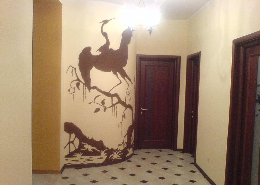 Design of the hallway with liquid wallpaper