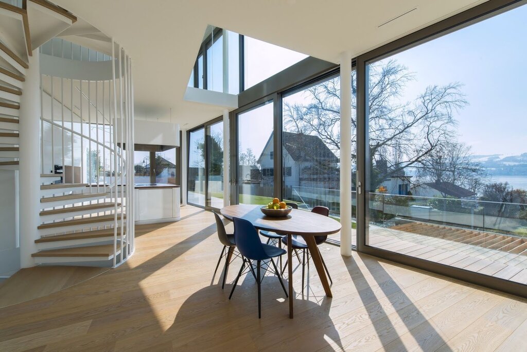 House with panoramic glazing