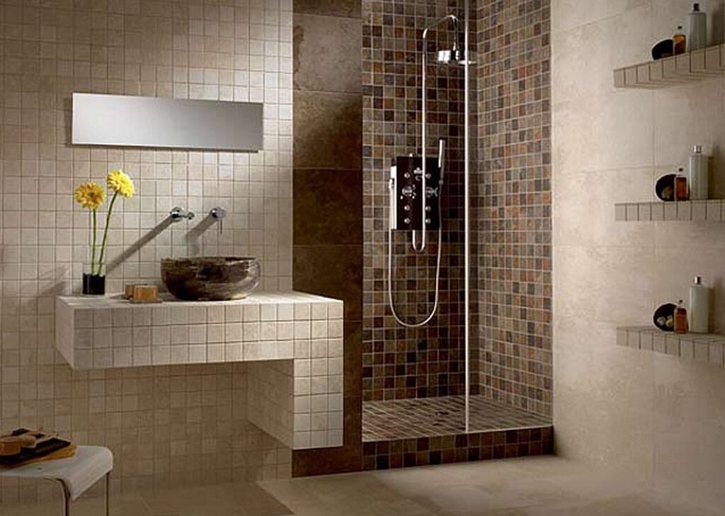 Shower in a tiled bathroom 28 фото