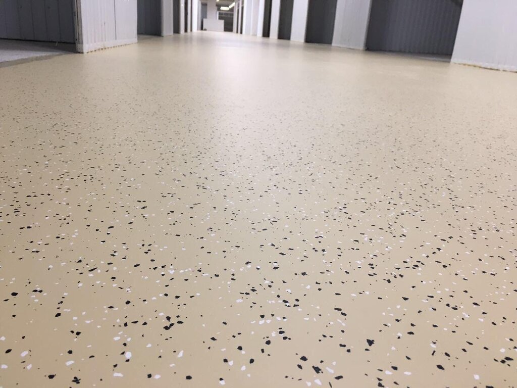 Two-component epoxy self-leveling floor 10 фото