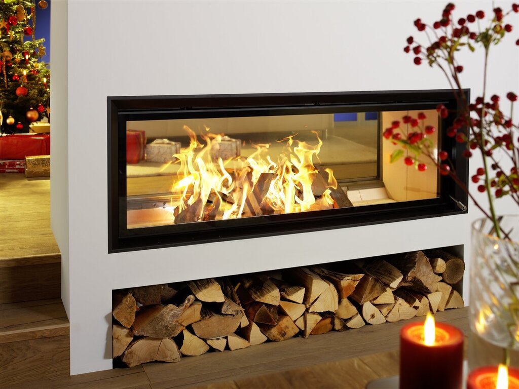 Double-sided fireplace