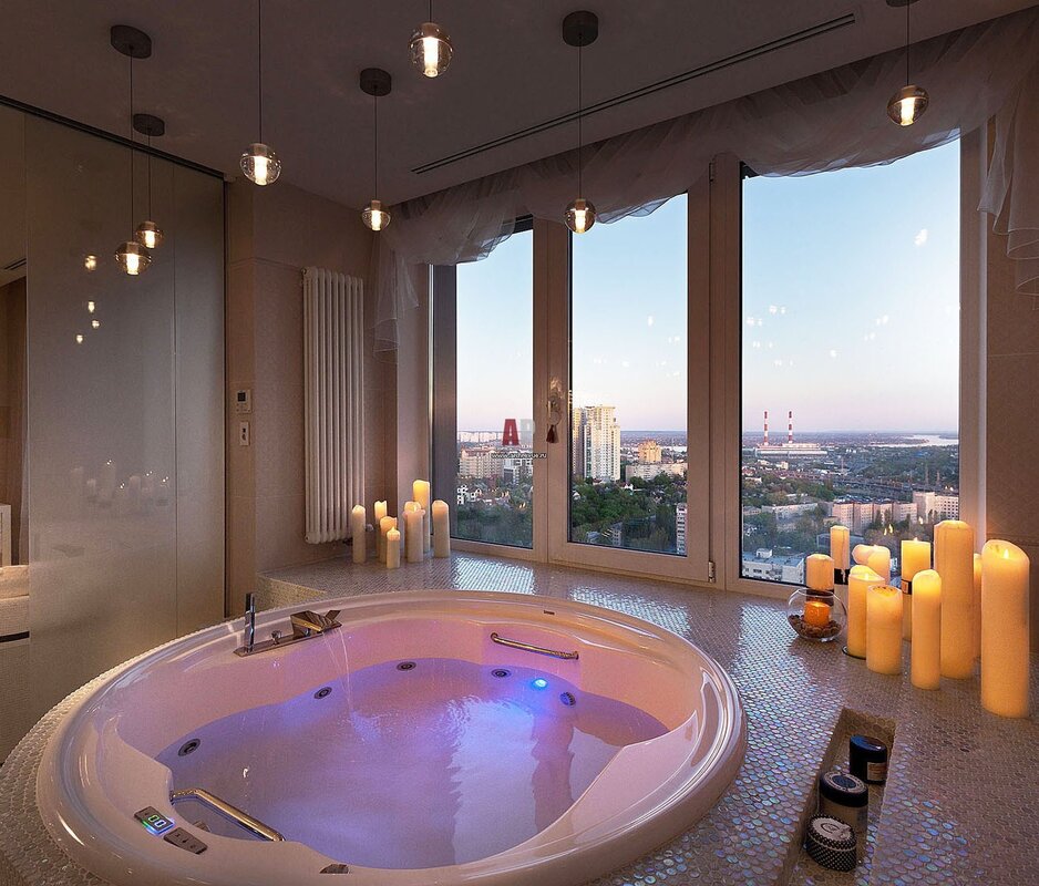 Jacuzzi in the apartment