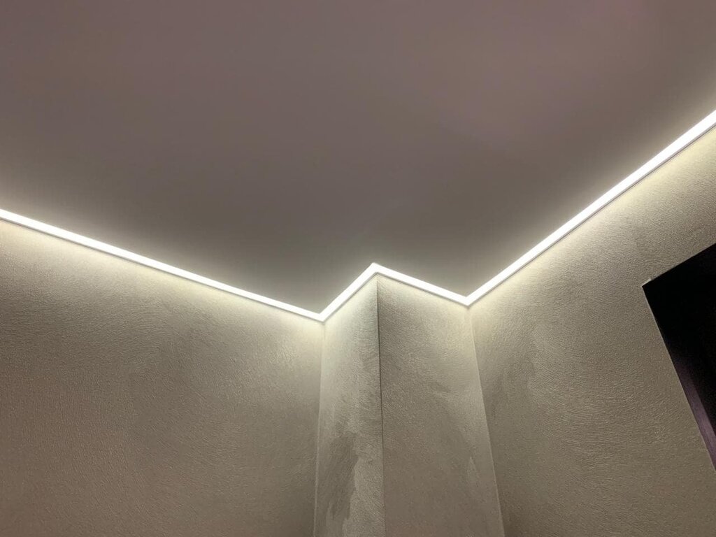 The effect of a floating ceiling