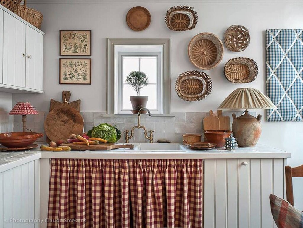 Kitchen decor elements