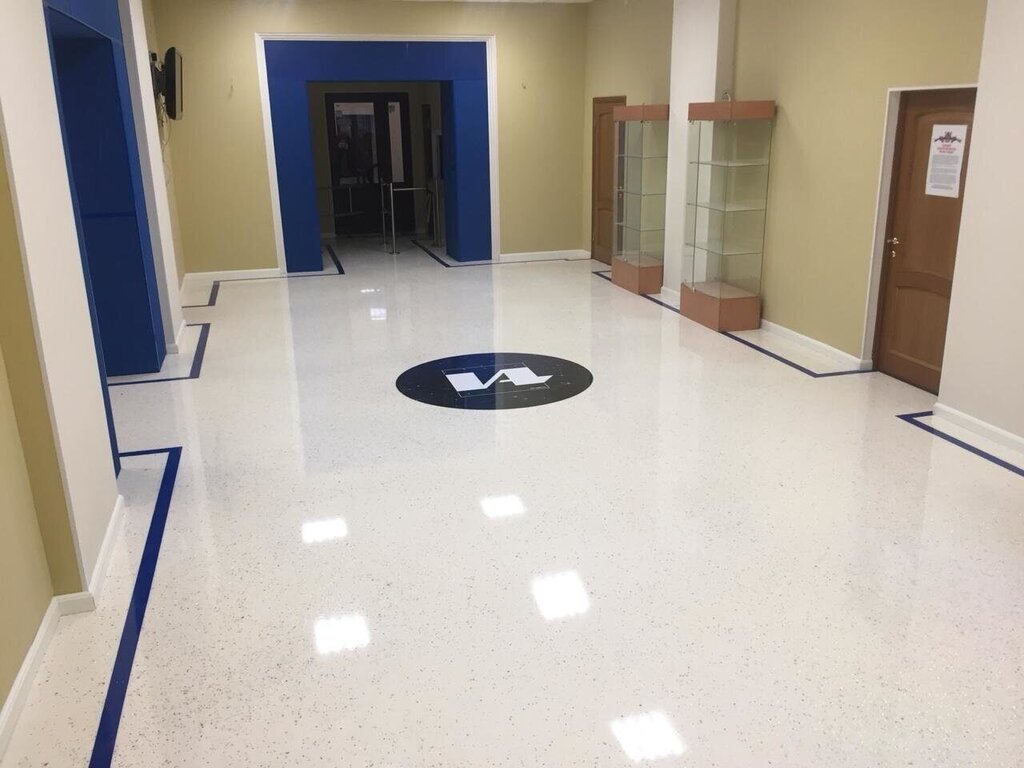 Epoxy self-leveling floor