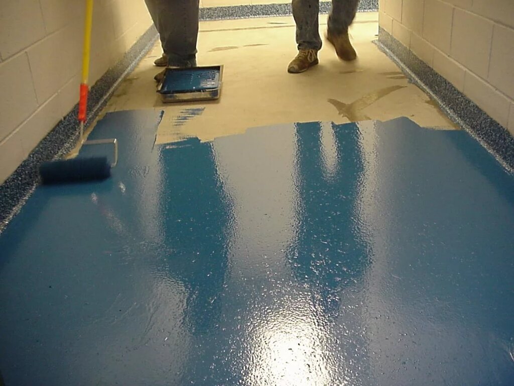 Epoxy self-leveling floor for the garage 35 фото