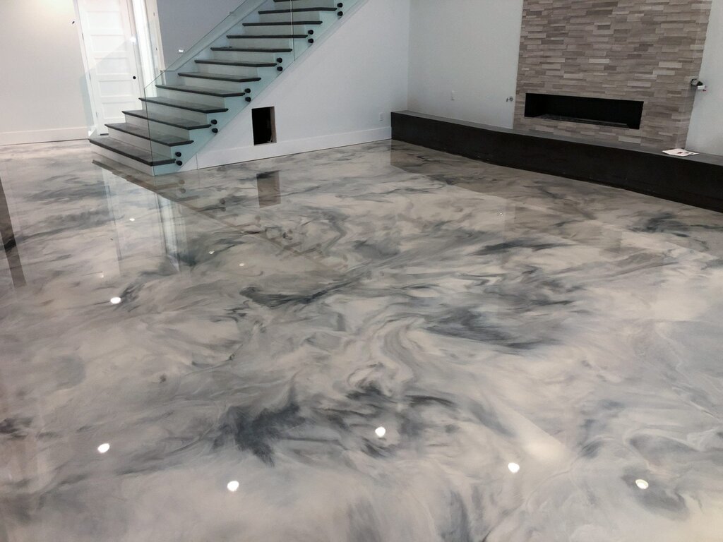 Epoxy self-leveling floor with marble effect