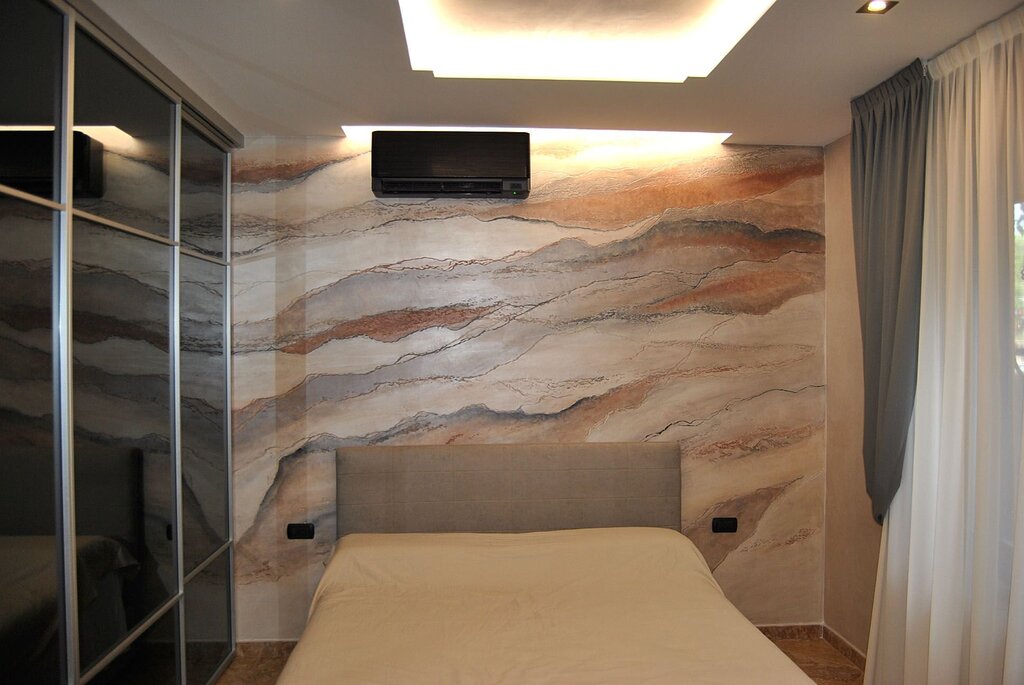 Textured plaster for stone