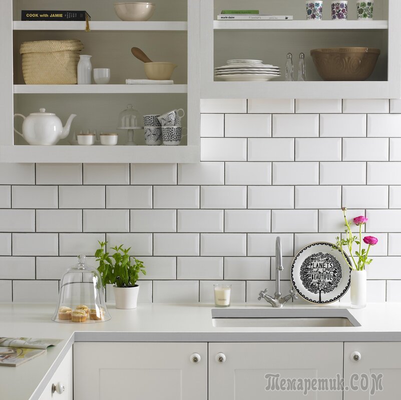 White brick backsplash