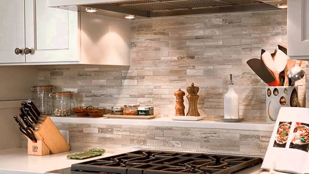 Tile backsplash that looks like wood