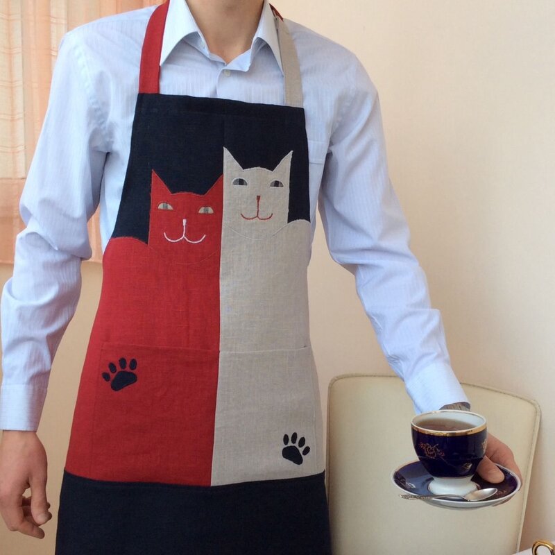 Apron with pockets