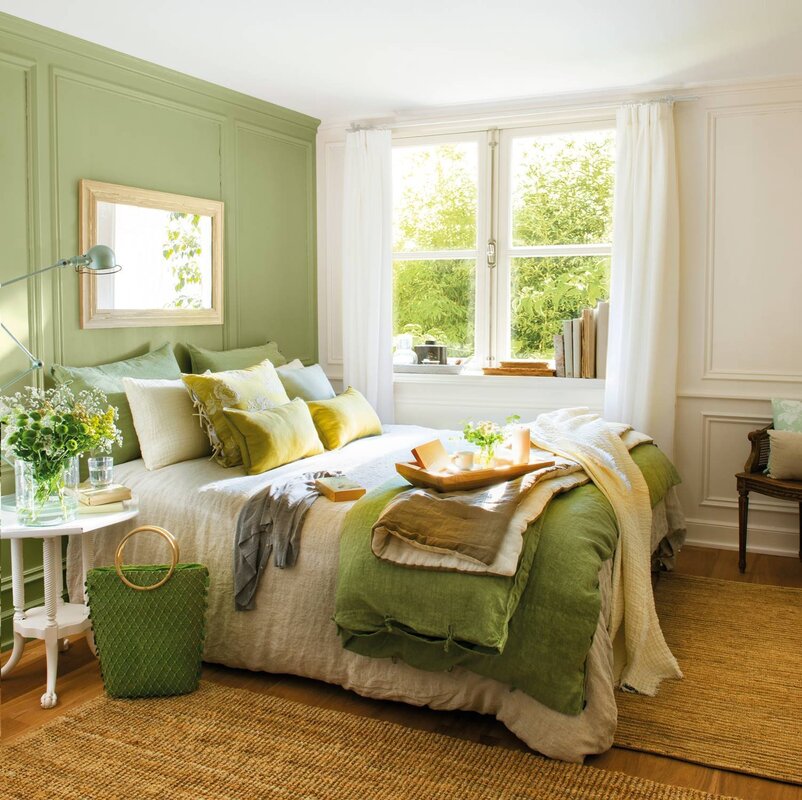 Pistachio color in the bedroom interior