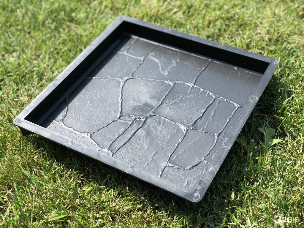 Molds for paving slabs