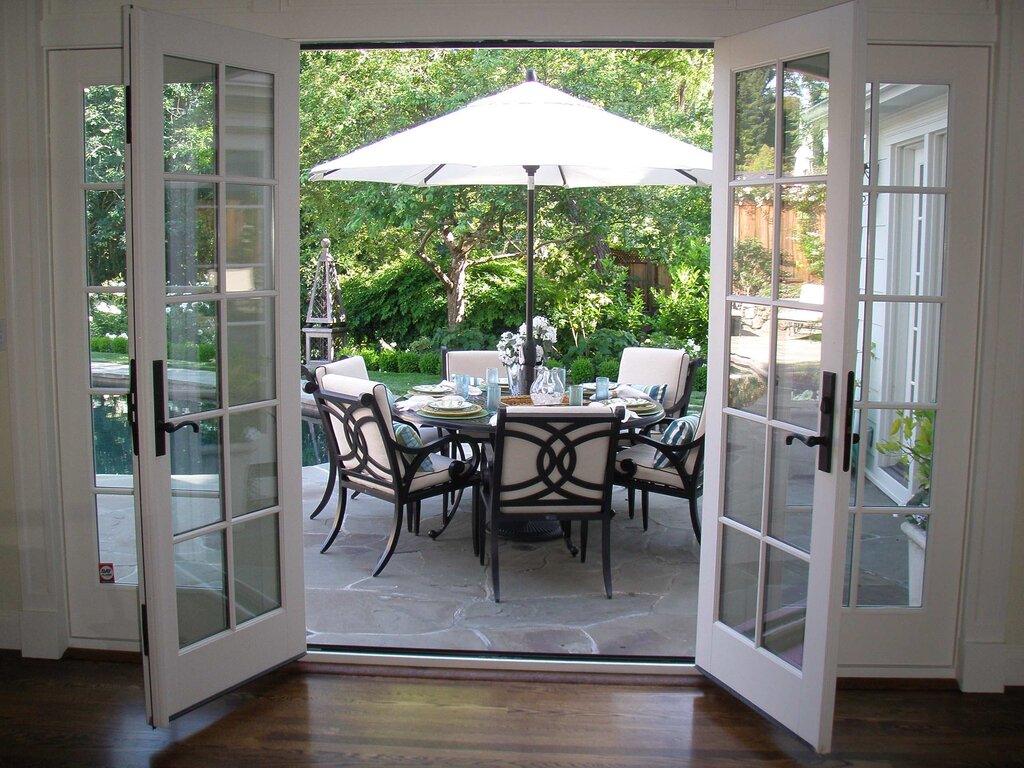 French doors to the terrace